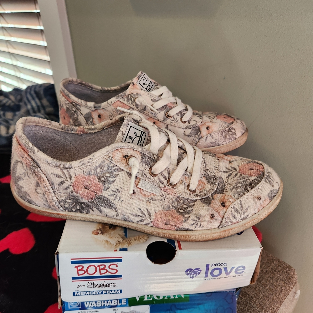 BOBS by Skechers Floral Canvas Sneakers Size 8